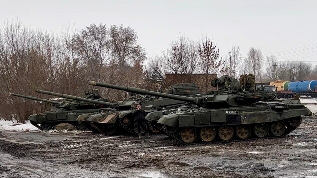 دبابات روسية.