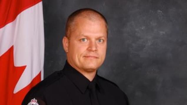 L'agent de police Mike Chernyk, 48 ans L'agent de police Mike Chernyk, 48 ans