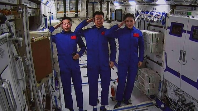 Des astronautes pénètrent dans le nouveau module de la station spatiale chinoise