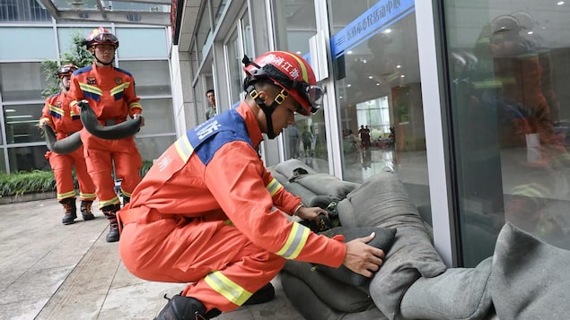 Le typhon Bavi atteint la Chine, avant d’être rétrogradé en tempête tropicale