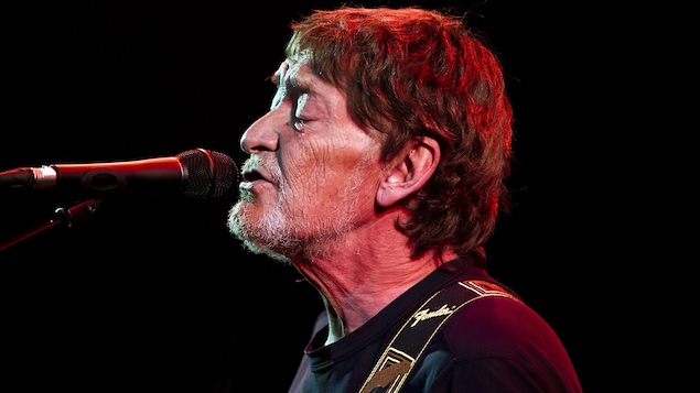 Le chanteur britannique Chris Rea est décédé à 74 ans