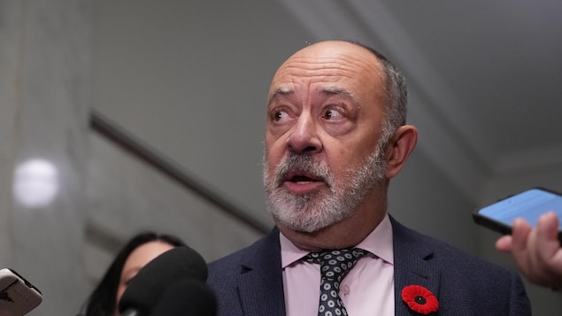 Projet informatique suspendu en santé : une série d’erreurs et d’irrégularités