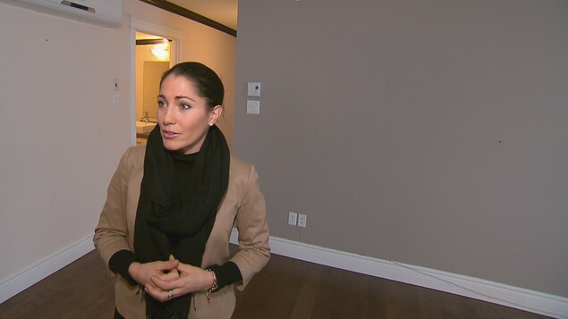 Christine Legaré, courtière immobilière chez Remax accès à Québec dans un condo qu'elle tente de vendre depuis mars 2017 Christine Legaré, courtière immobilière chez Remax accès à Québec dans un condo qu'elle tente de vendre depuis mars 2017