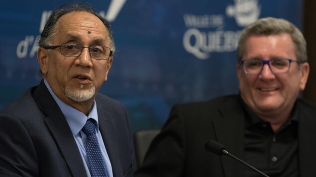 Boufeldja Benabdallah et le maire Régis Labeaume. Boufeldja Benabdallah et le maire Régis Labeaume.