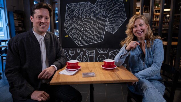 Raphaël Brouillette et Cindy Bédard sourient.