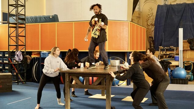 Dernières répétitions avant les Jeux du Québec pour le Cirque de la Pointe-Sèche