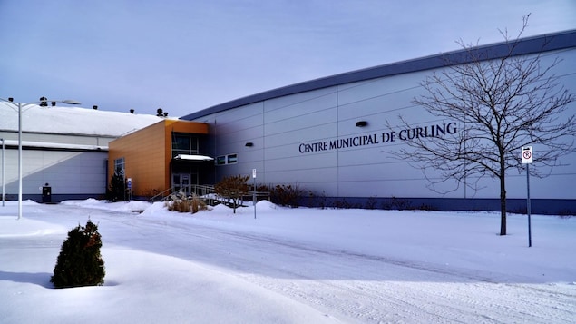 Une éclosion de COVID-19 après une compétition de curling à Shawinigan