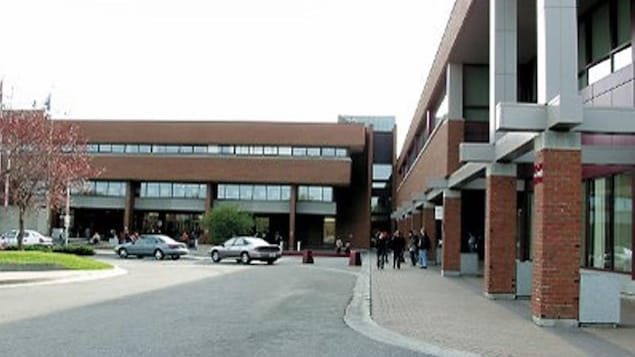 Le Collège Cambrian, dans le Grand Sudbury Le Collège Cambrian, dans le Grand Sudbury