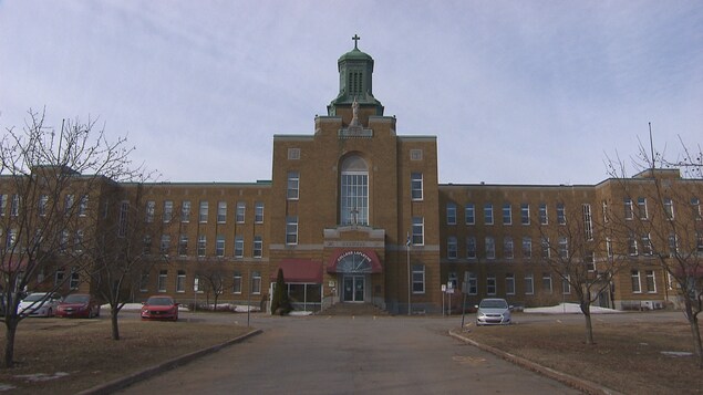 La façade du Collège Laflèche.