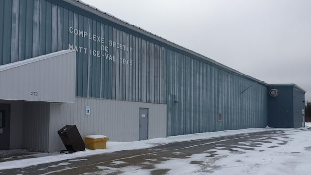 Mattice-Val Côté tentera de vendre son aréna