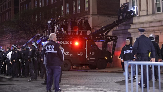 New York police entered Hamilton Hall, the administration building that protesters began occupying on Tuesday morning, at Columbia University.