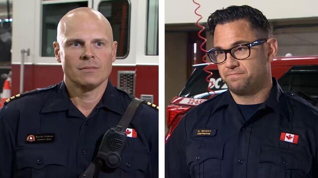 Les deux pompiers en uniforme.