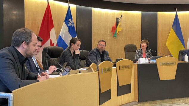 Val-d’Or s’inquiète de la hausse des coûts des contrats