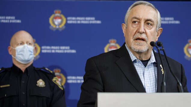 Nomination du chef de police : deux candidats à la mairie d’Ottawa veulent une enquête