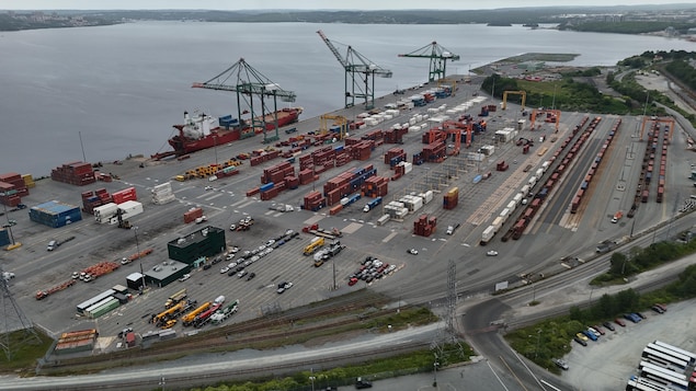  Le port d’Halifax a enfreint la Loi sur les langues officielles 
