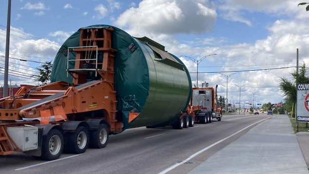 Le camion sur le boulevard Talbot.