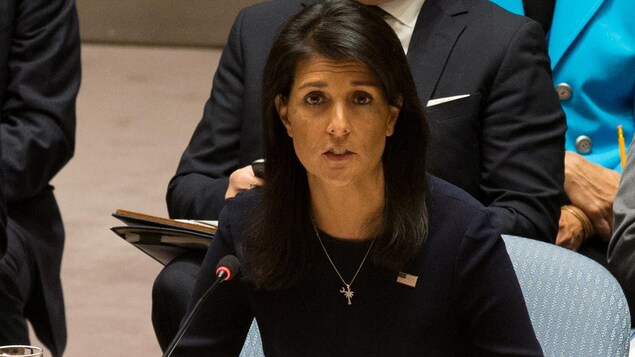 Nikki Haley, ambassadrice des États-Unis à l'ONU, s'est adressée aux membres du Conseil de sécurité. Nikki Haley, ambassadrice des États-Unis à l'ONU, s'est adressée aux membres du Conseil de sécurité.