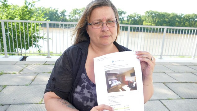 En attente de passeports depuis 4 mois, une famille manitobaine annule son voyage d’été