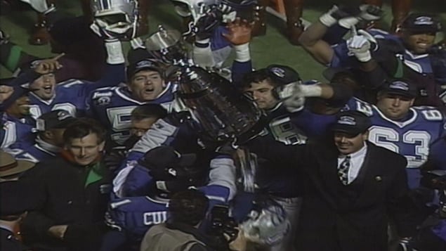 Les Stallions de Baltimore sont la seule équipe américaine à avoir soulevé la Coupe Grey dans l'histoire de la Ligue canadienne de football. Les Stallions de Baltimore sont la seule équipe américaine à avoir soulevé la Coupe Grey dans l'histoire de la Ligue canadienne de football.