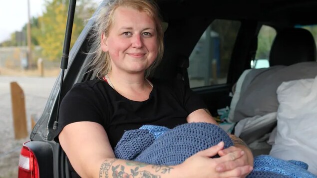 Where to live when you can't find an affordable rental? For this woman — it's her SUV - Vimarsana News