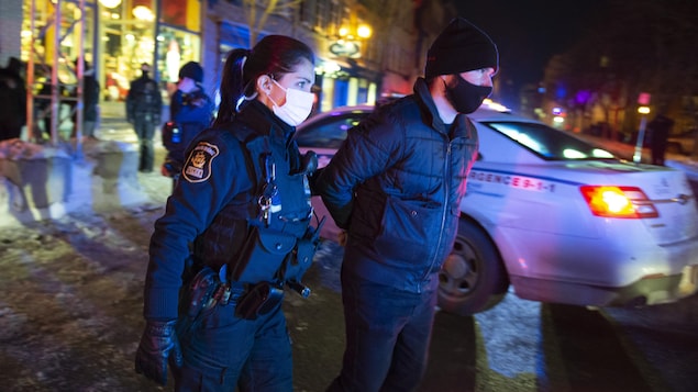 Les policiers sont prêts pour le retour du couvre-feu au Québec