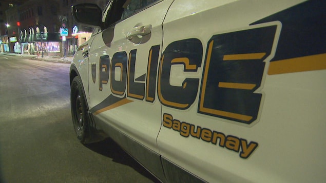 La police de Saguenay enquête sur une introduction par effraction et une agression armée
