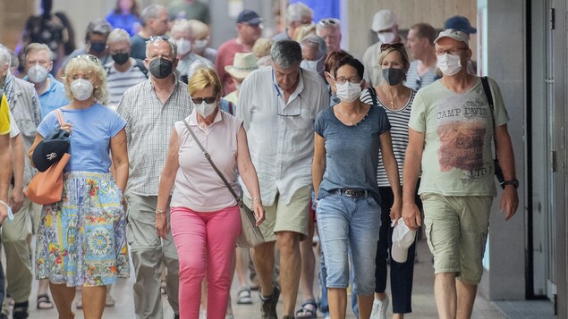 COVID-19 : Québec passe le cap des 2000 hospitalisations et déplore 14 décès