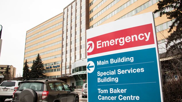 Des médecins craignent que les hôpitaux craquent devant une nouvelle vague de COVID-19