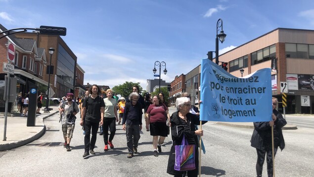 La crise du logement frappe fort chez les étudiants de Sherbrooke