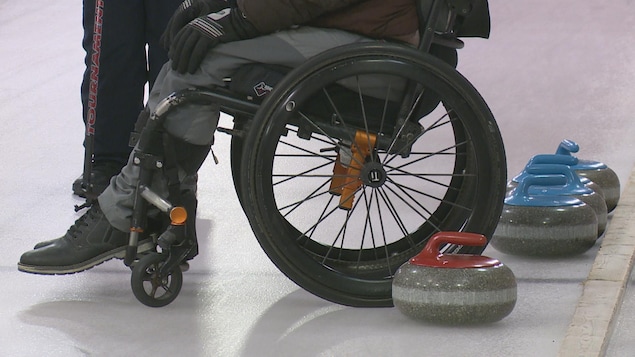 L'organisme ParaSport et Recreation I.-P.-É souhaite former la première équipe de curling en fauteuil roulant de l'Île-du-Prince-Édouard. L'organisme ParaSport et Recreation I.-P.-É souhaite former la première équipe de curling en fauteuil roulant de l'Île-du-Prince-Édouard.