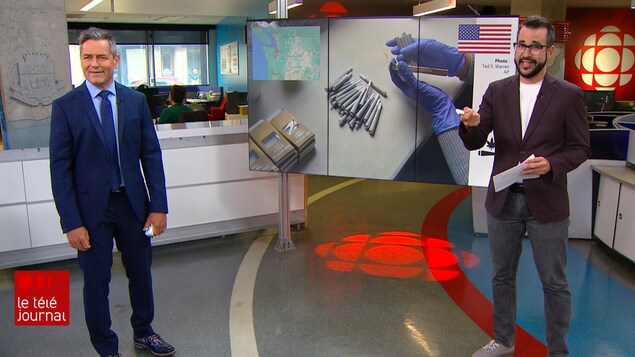 Bruno Savard et Jean-François Blanchet sur le plateau du Téléjournal Québec.