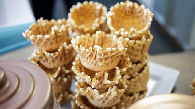 Des bols gaufrés. Des bols gaufrés.