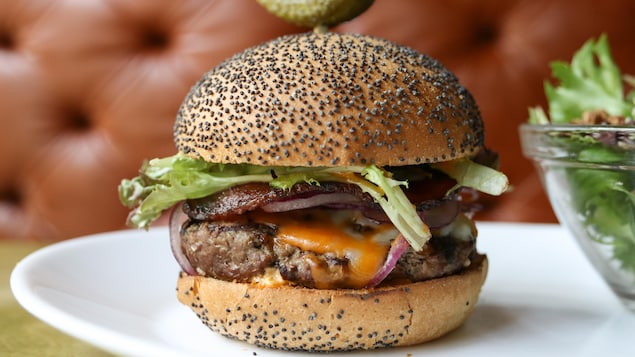 Un burger. Un burger.