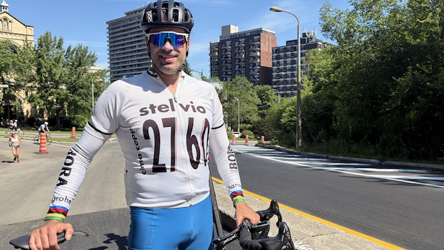  Les cyclistes de retour sur la voie Camillien-Houde fraîchement asphaltée 