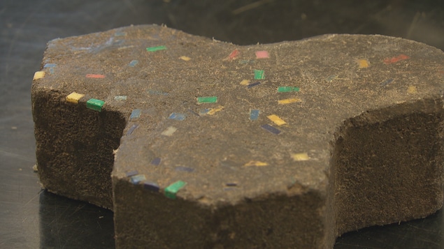Une dalle de béton. Une dalle de béton.