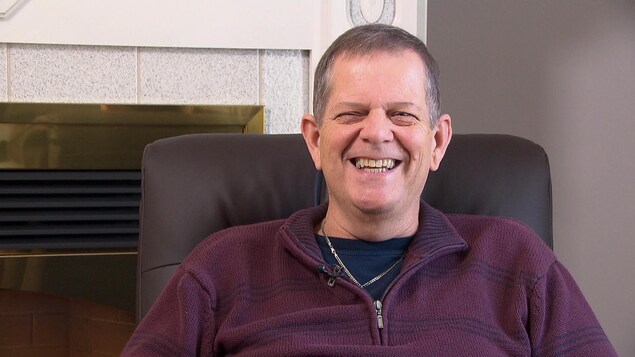Daniel McLaughlin dans son fauteuil.