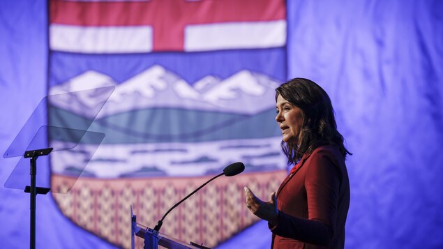 Alberta Premier Danielle Smith explains how she intends her first usage of the province's Sovereignty Act to push against federal clean energy regulations.