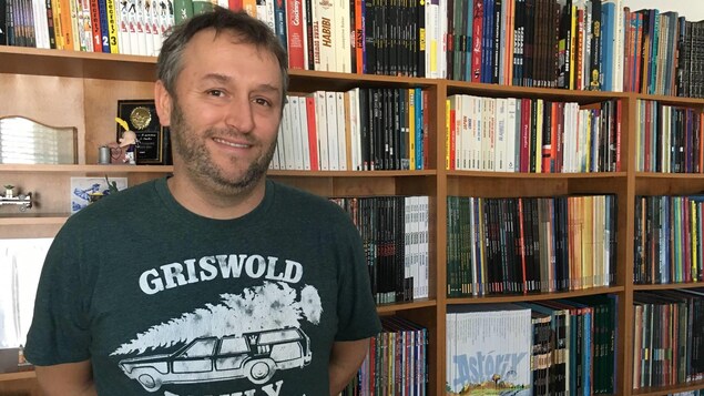 Alors que certains collectionneurs de bandes dessinées se spécialisent dans un genre en particulier, Dany Arsenault est un touche-à-tout. Alors que certains collectionneurs de bandes dessinées se spécialisent dans un genre en particulier, Dany Arsenault est un touche-à-tout.