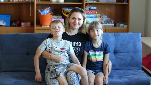 Daria Timokhova en compagnie de ses deux enfants.