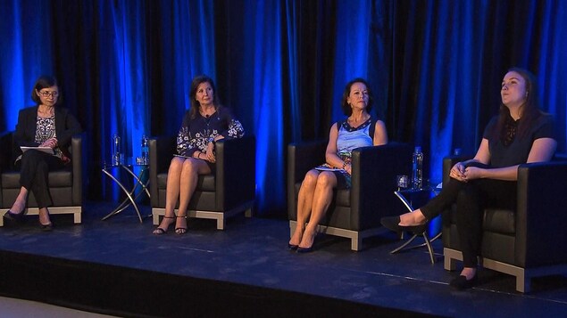 Danielle McCann, Diane Lamarre, Gertrude Bourdon et Vanessa Roy.
