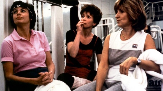 Louise Portal, Dorothée Berryman et Dominique Michel dans une scène tirée du film « Le déclin de l'empire américain »