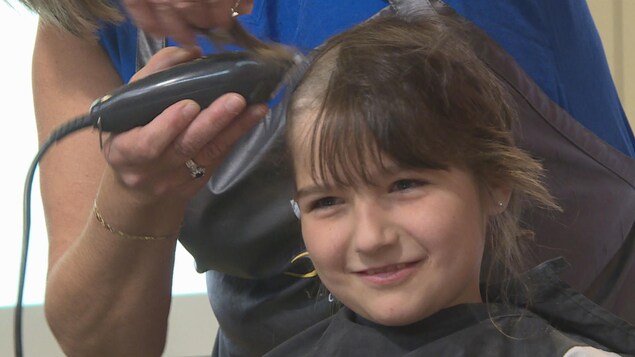 Se Raser La Tete Pour Une Bonne Cause Radio Canada Ca