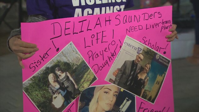 Des manifestations d'appui à Delilah Saunders ont eu lieu dans différentes villes du pays. Celle-ci s'est tenue à Halifax le 14 décembre. Des manifestations d'appui à Delilah Saunders ont eu lieu dans différentes villes du pays. Celle-ci s'est tenue à Halifax le 14 décembre.