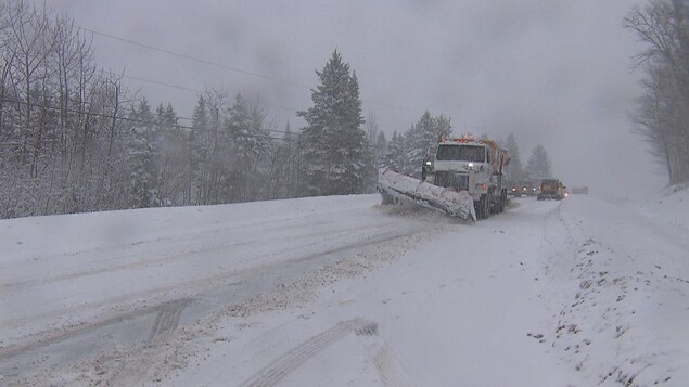 Déneigement à Saint-Fulgence : le règlement d’emprunt bloqué par les citoyens