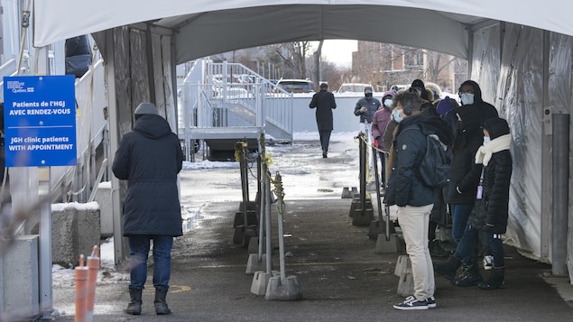 Variant Omicron : la santé publique de Montréal lance un appel au dépistage