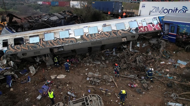 Grèce : « une tragique erreur humaine » explique la collision de deux trains