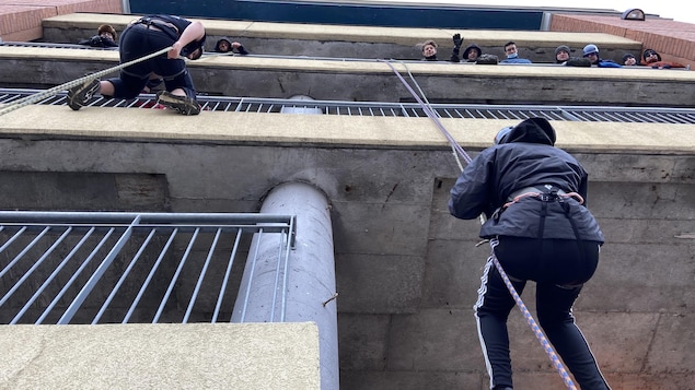 Des étudiants du Pavillon Wilbrod-Dufour se font remarquer au centre-ville d’Alma