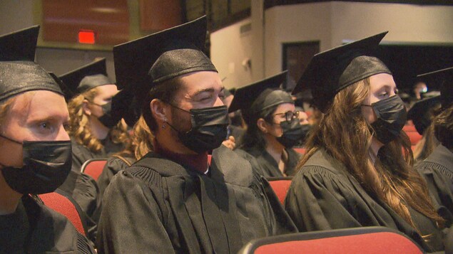 Plus de 300 finissants du Cégep de Sherbrooke reçoivent leur diplôme