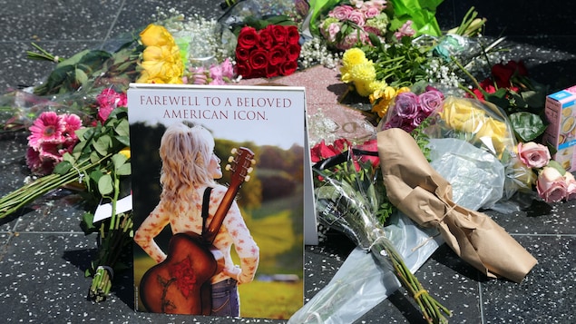 La mort de Dolly Parton rassemble une Amérique divisée