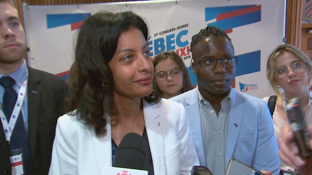 Dominique Anglade en point de presse lors du congrès 2019 de la Commission-Jeunesse du Parti libéral du Québec